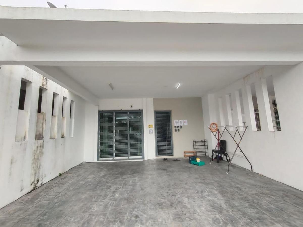 Karak Indah Homestay מראה חיצוני תמונה